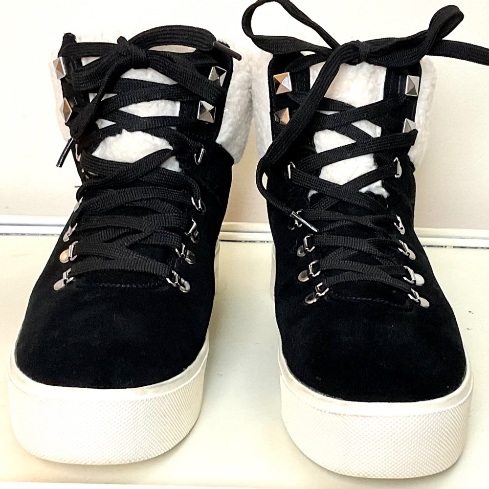 MARC FISHER Daire Black Suede Lace Up Faux Fur Sherpa High Top Sneaker sz 10M - Picture 4 of 16